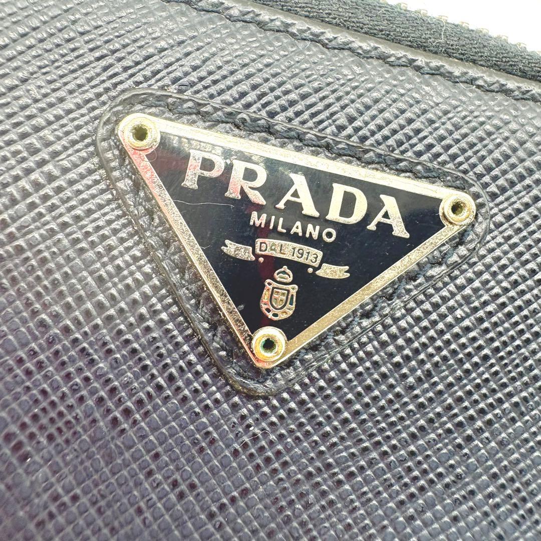PRADA　ケース　三角ロゴ　ラウンドファスナー　ネイビー　サフィアーノ