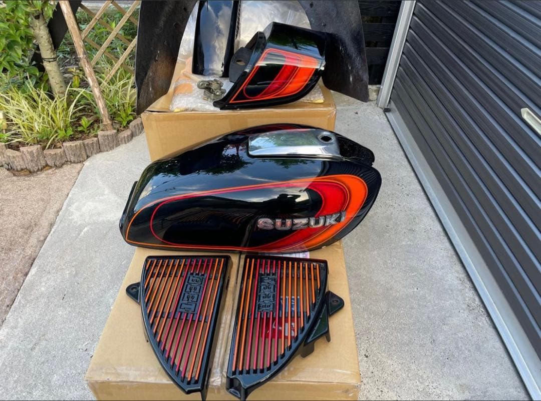 SUZUKI gs400外装 タンク セット