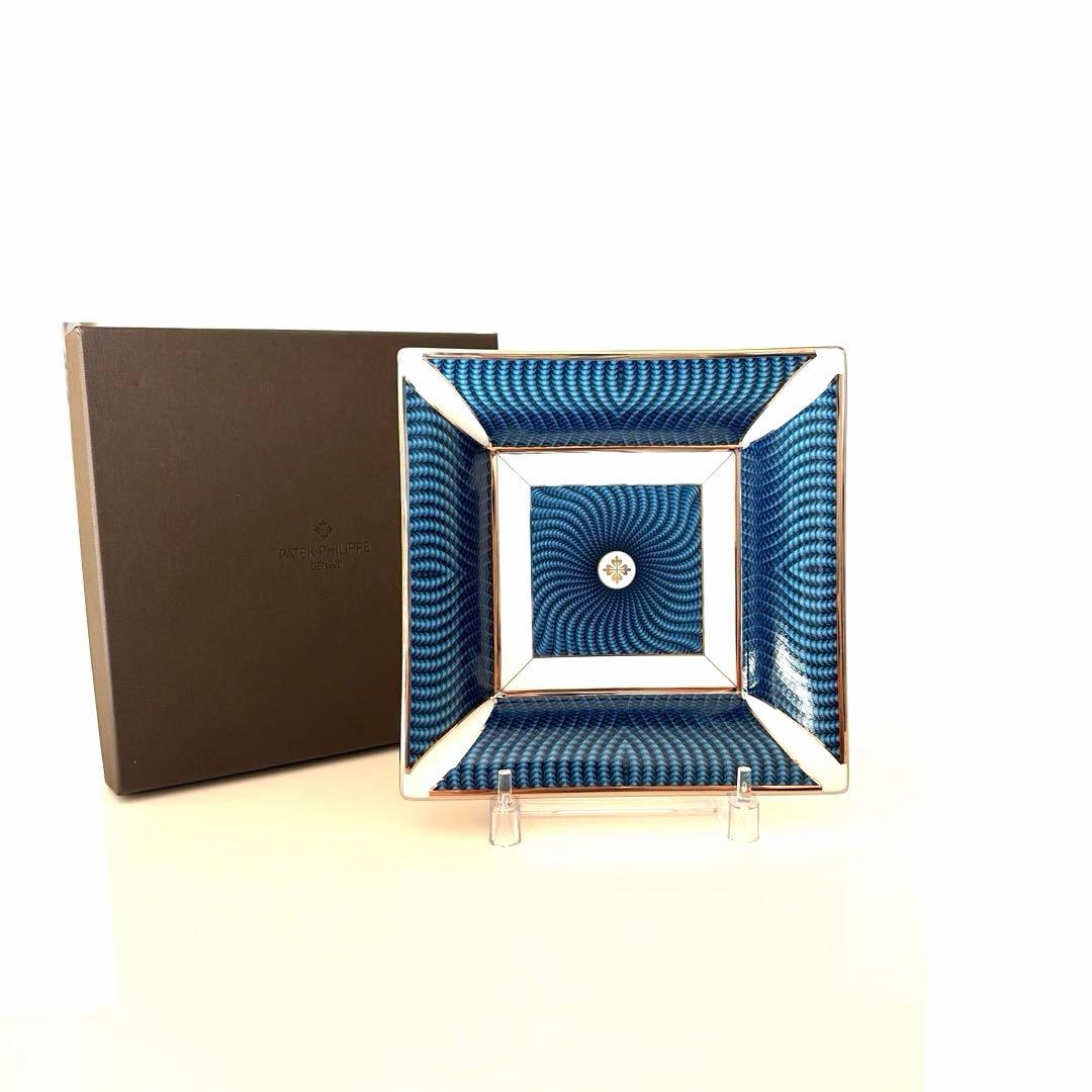 PATEK PHILIPPE プレート