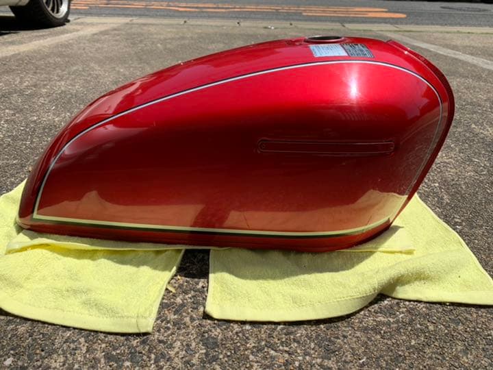 kz７５０E ガソリンタンク