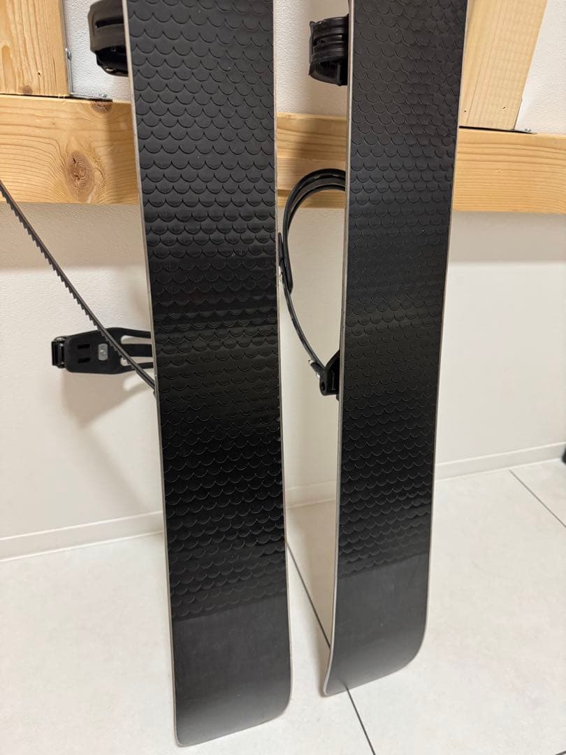 スキーシュー　秀岳荘　ウロコソール　歩くスキー