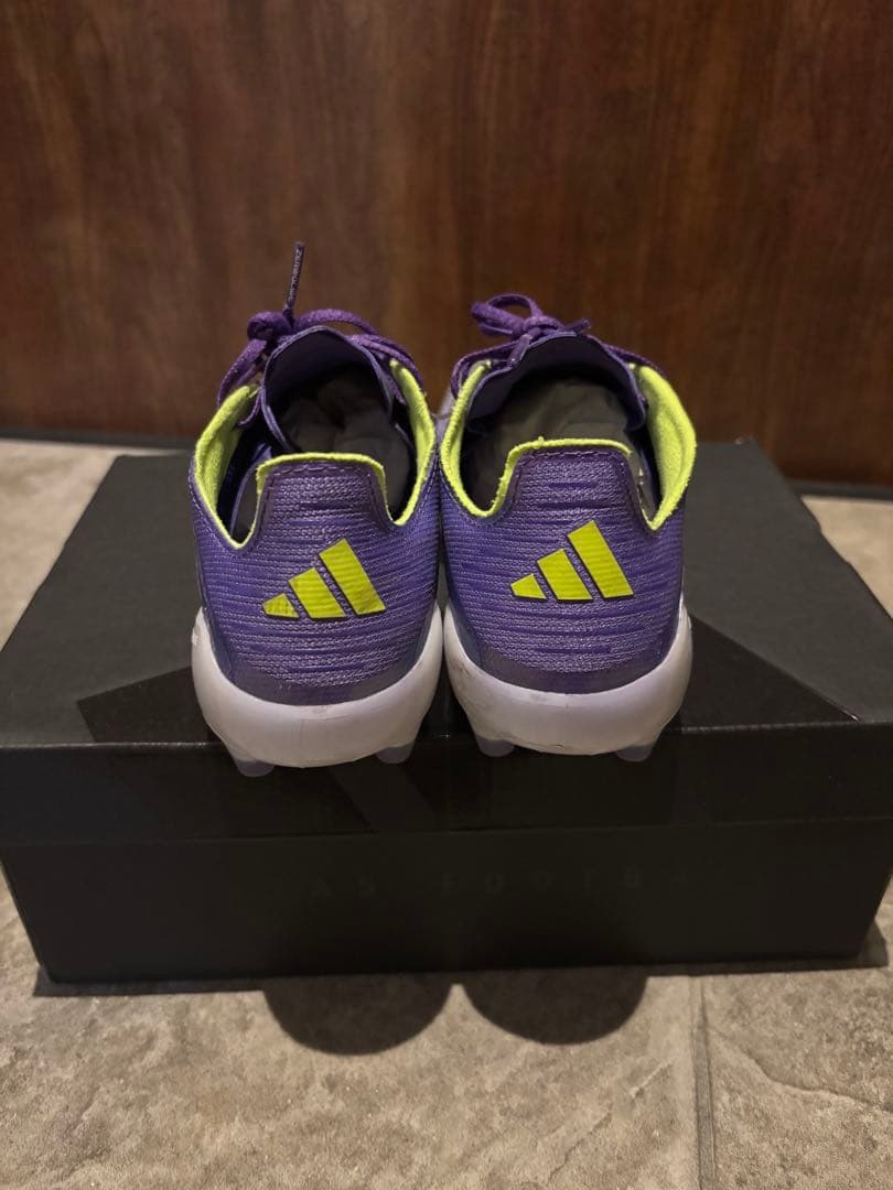 F50 サッカーシューズ 紫/緑