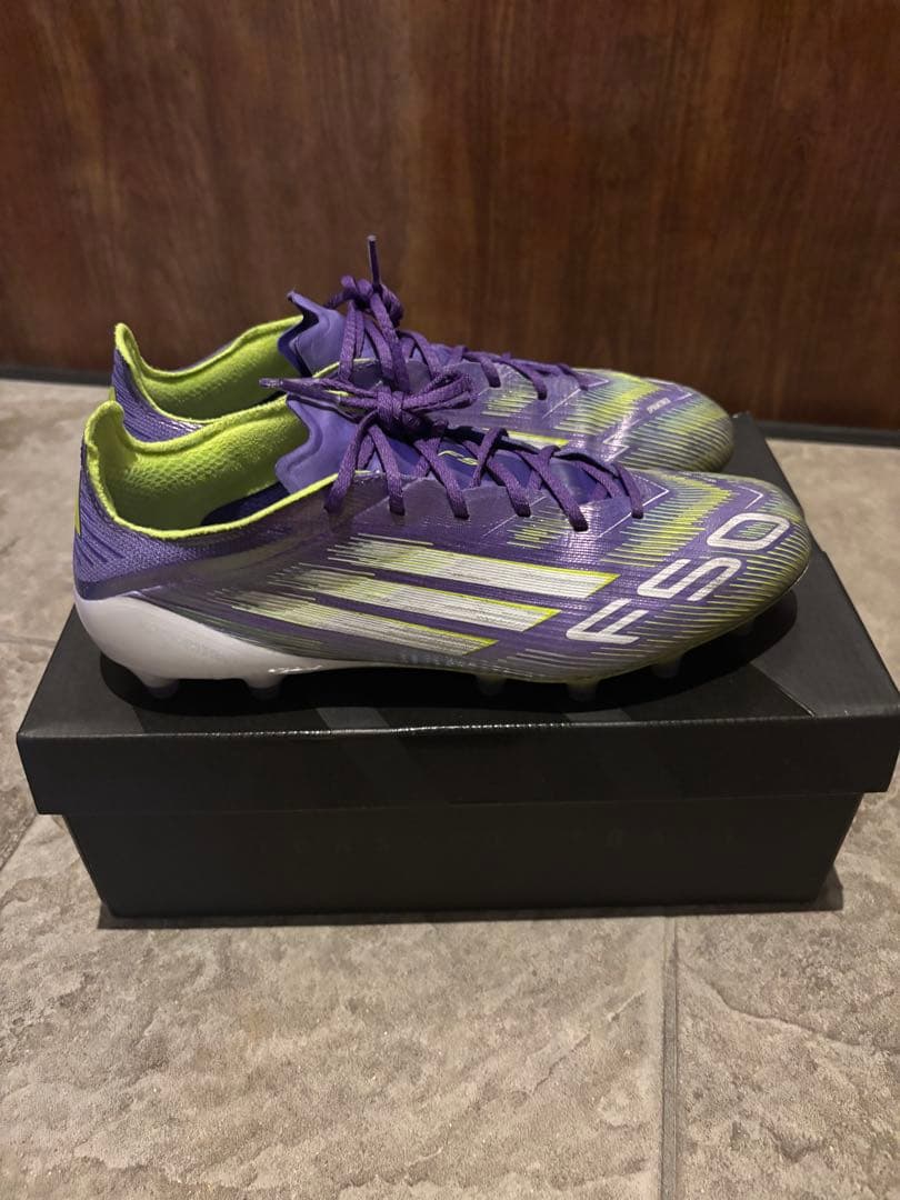 F50 サッカーシューズ 紫/緑