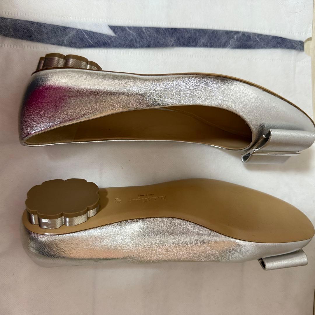 新品同様！フェラガモ✴︎CAPUA 8B(24.5cm)