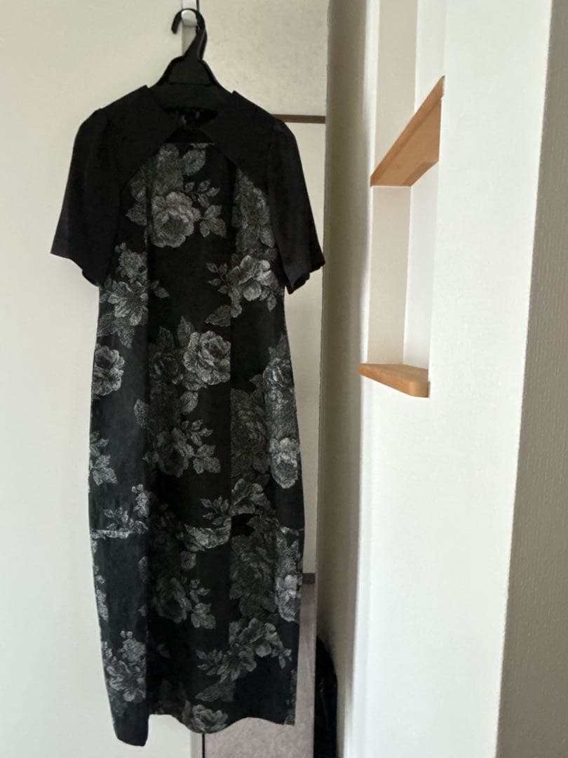 resil×足利 ゴブラン織りワンピース　黒　花柄　新品未使用　ヤマダヤ