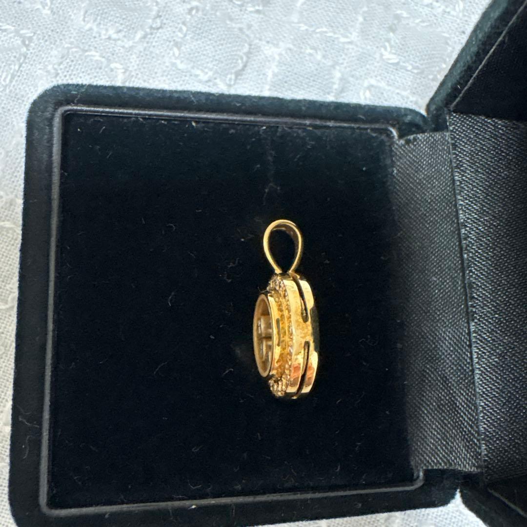 18金ペンダントトップ　ショパール風