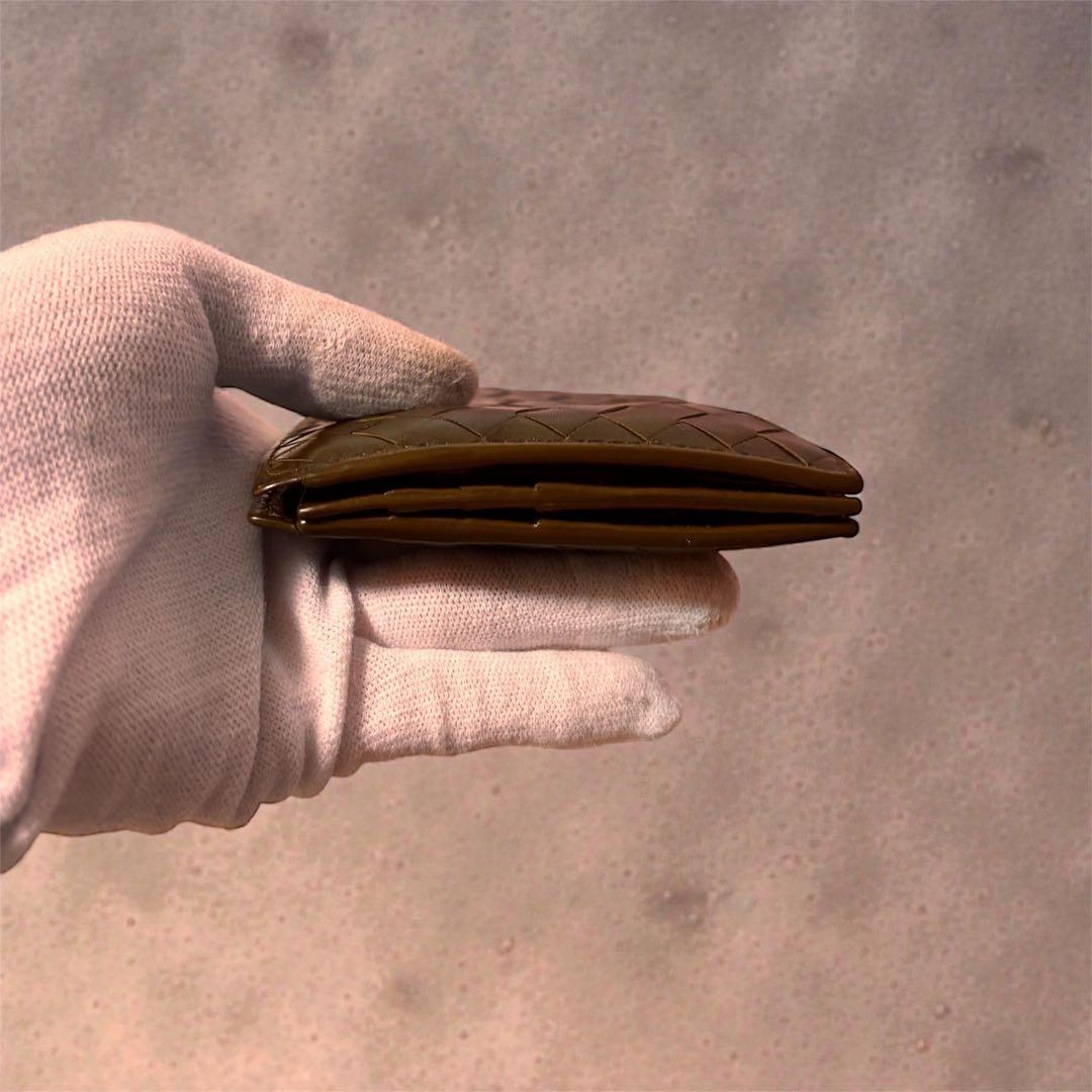 美品BOTTEGA VENETA ボッテガヴェネタ ダークブラウン　二つ折り財布