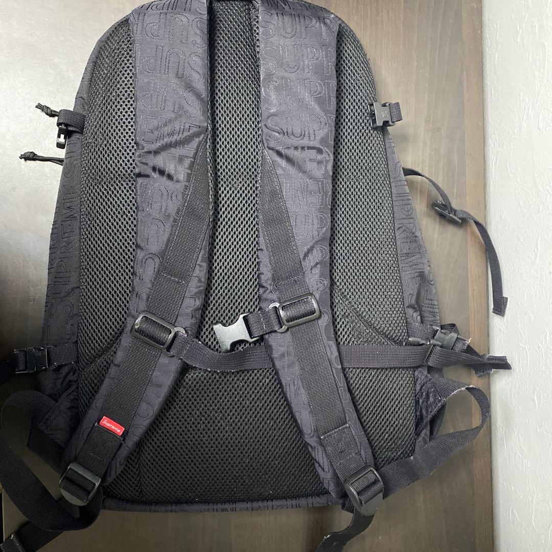 Supreme ブラック リュック・バックパック みつき