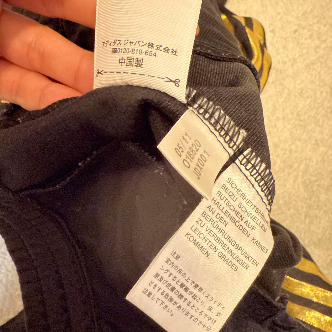 adidas 金　ジャージ　セットアップ　ゴールド