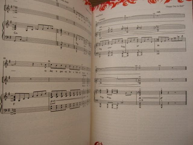 洋書 Hazbin Hotel Official PLAYBILL Season