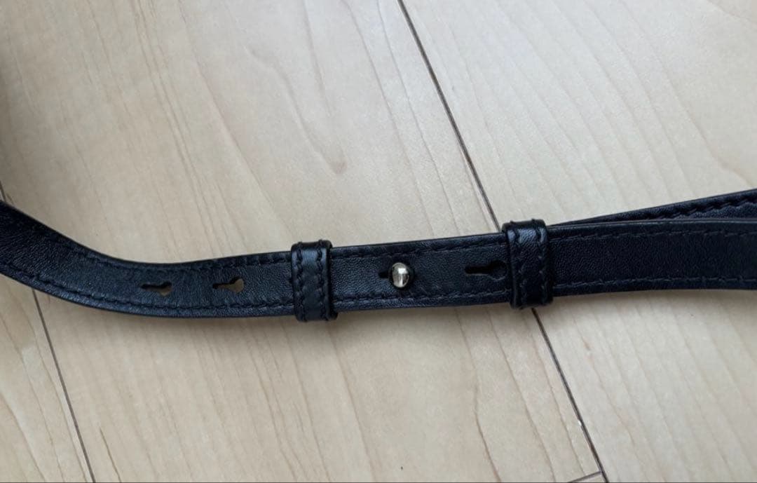 【MIUMIU】編み込みレザー ショルダーバッグ 黒 [型番:5BD180]