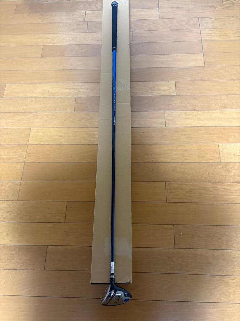 ゼクシオ10フェアウェイウッド3番（15度）Rフレックス ヘッドカバー付き