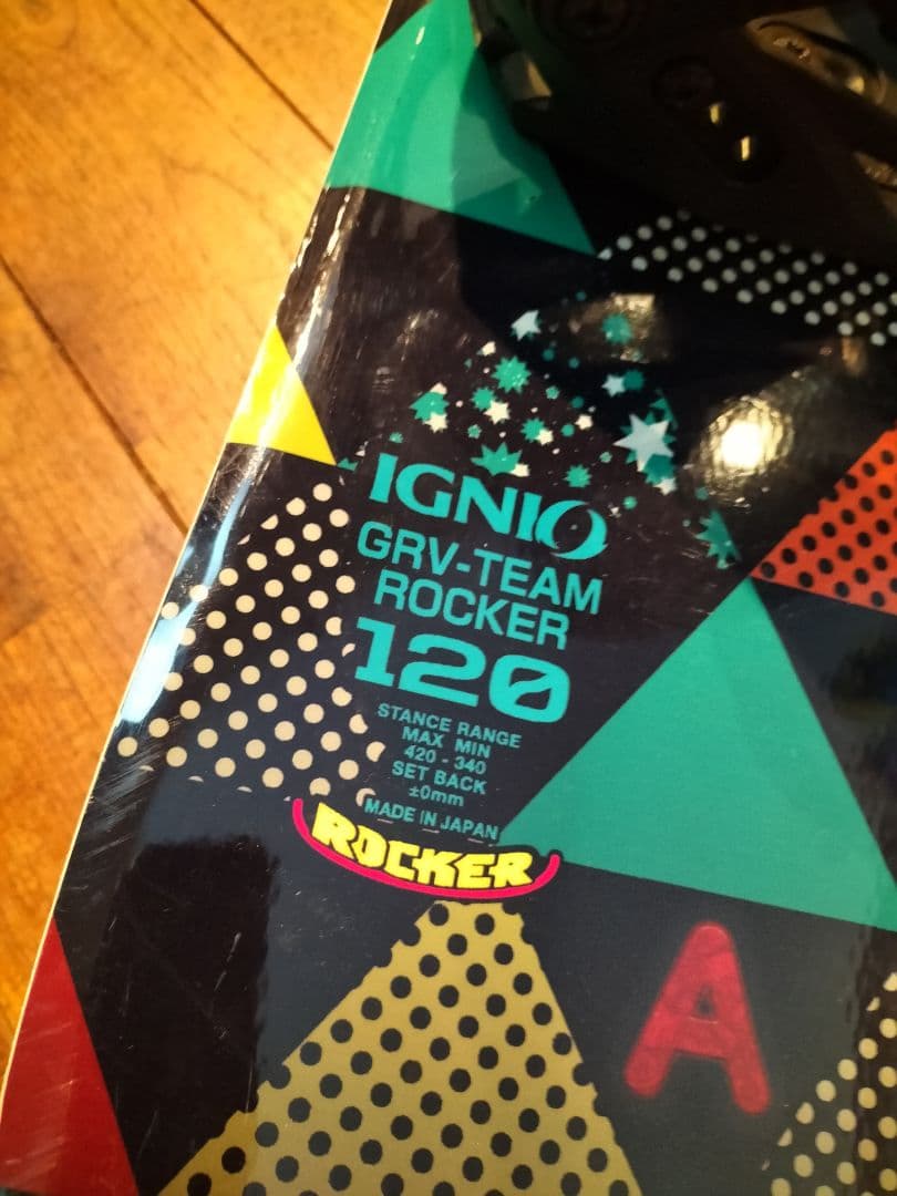 IGNIO GRV-TEAM ジュニア スノーボードセット120 ビンディング付