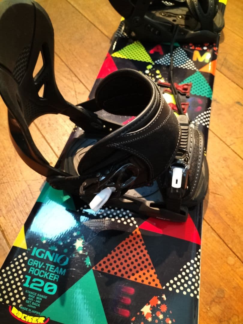 IGNIO GRV-TEAM ジュニア スノーボードセット120 ビンディング付