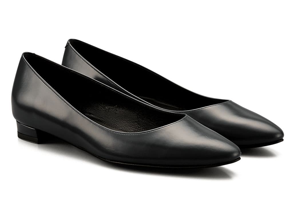 サ*ん様 Onitsuka Tiger パンプス フラット ブラック 2025年