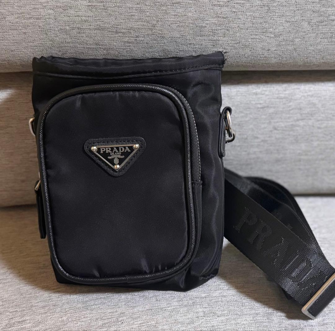 ピ*ん様 PRADA ショルダーバッグ ブラック