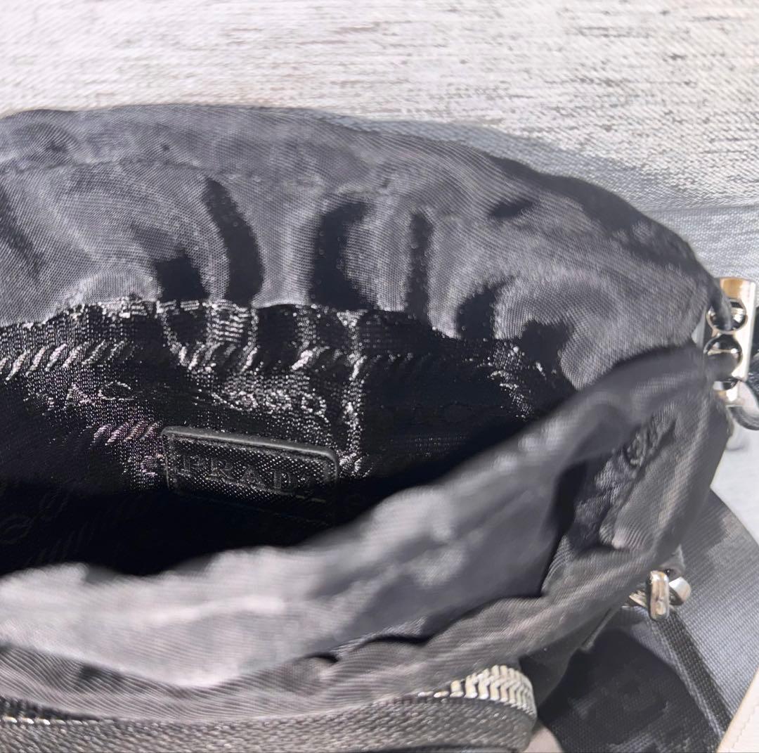 ピ*ん様 PRADA ショルダーバッグ ブラック