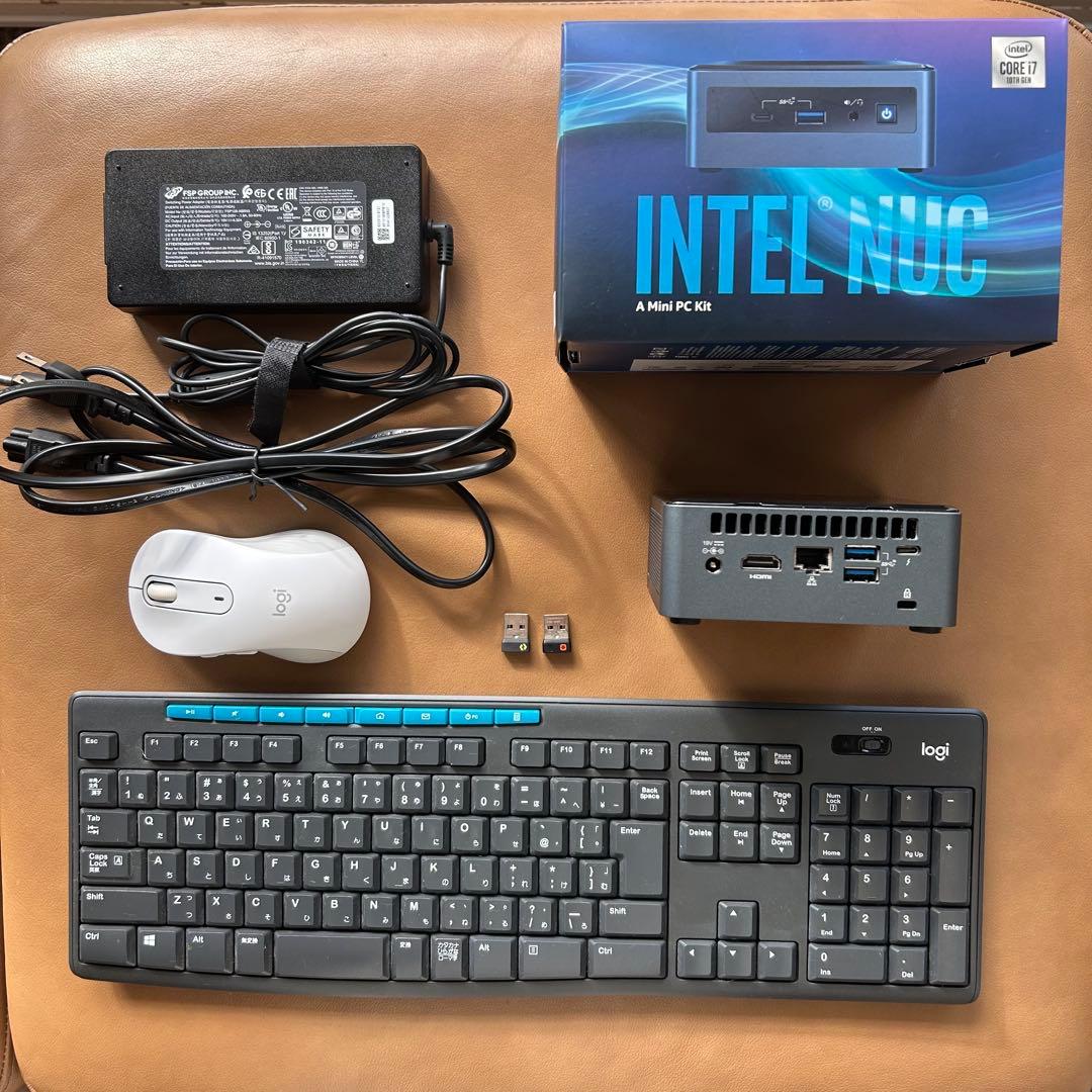 Intel NUC Core i7 ミニPCキット