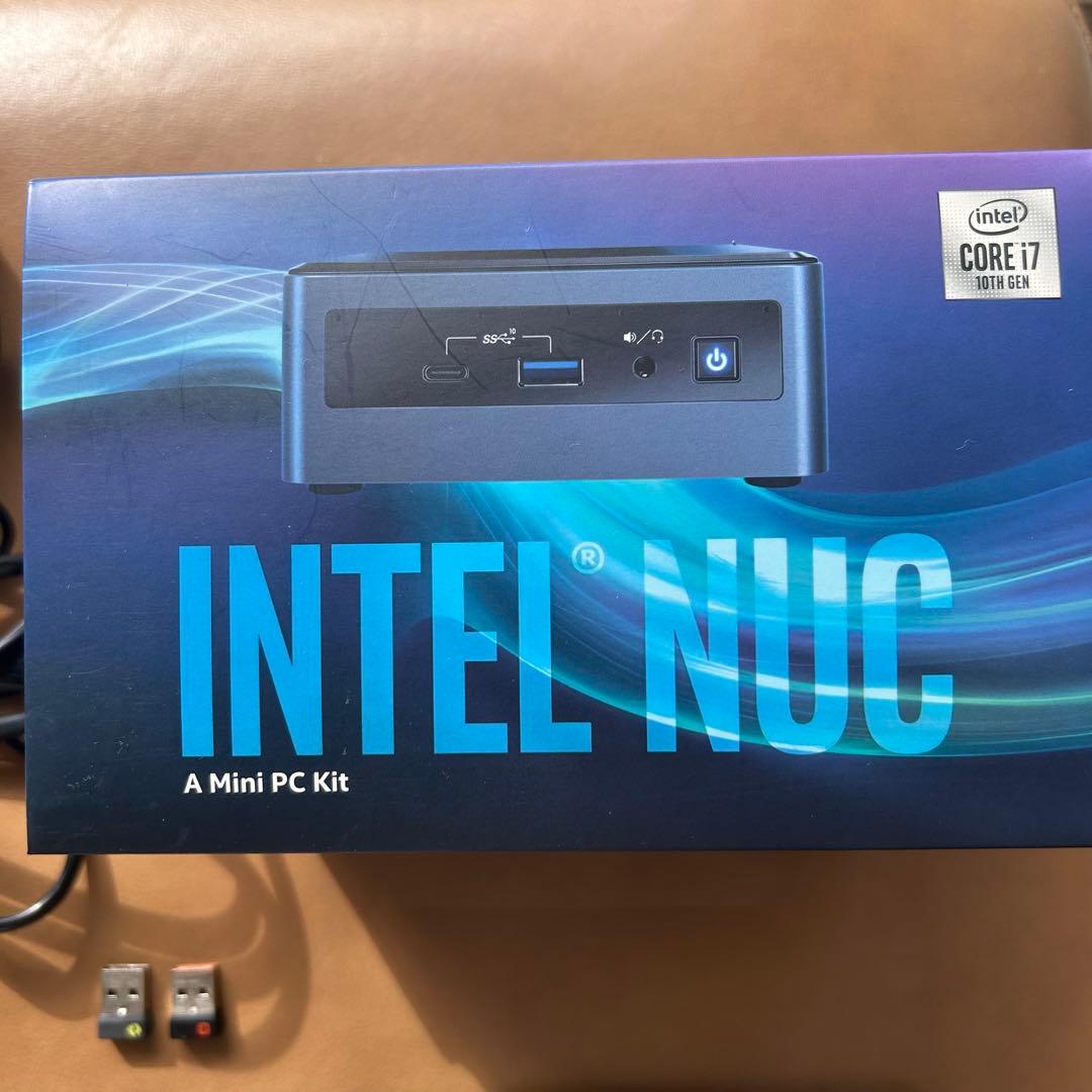 Intel NUC Core i7 ミニPCキット