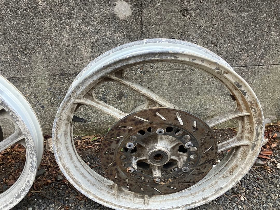 1XGフロント廻り、リアホイール18インチ