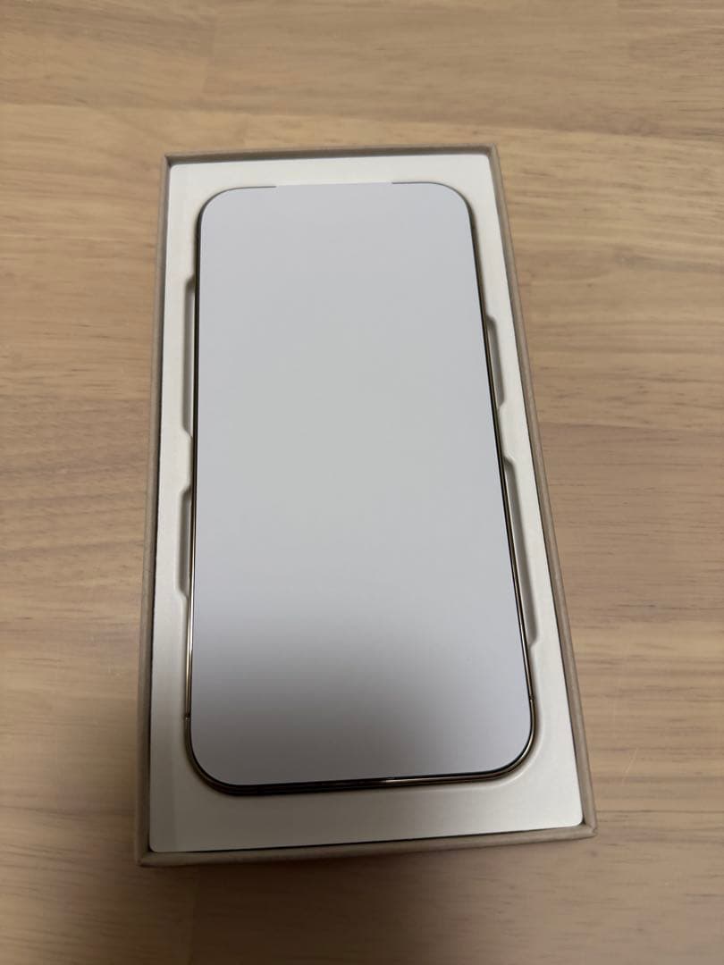 iPhone13Pro 新品同様品 本体 ゴールド256G バッテリー100%