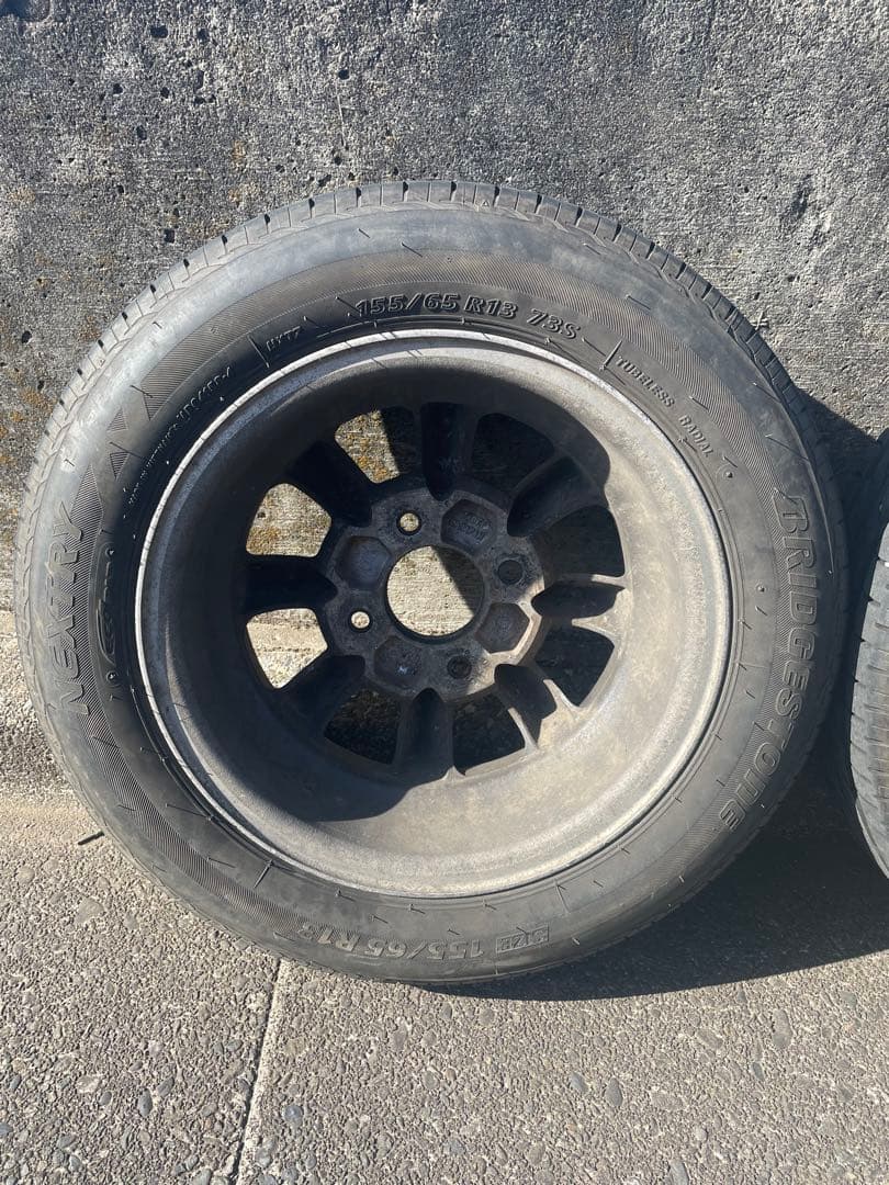 パナスポーツ ホイールガンメタ　13インチ 4穴　PCD114.3 タイヤ山あり