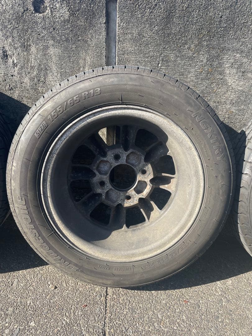 パナスポーツ ホイールガンメタ　13インチ 4穴　PCD114.3 タイヤ山あり