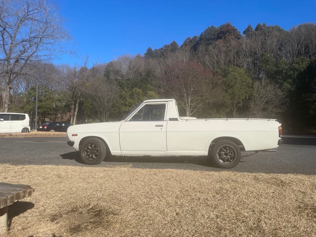 パナスポーツ ホイールガンメタ　13インチ 4穴　PCD114.3 タイヤ山あり