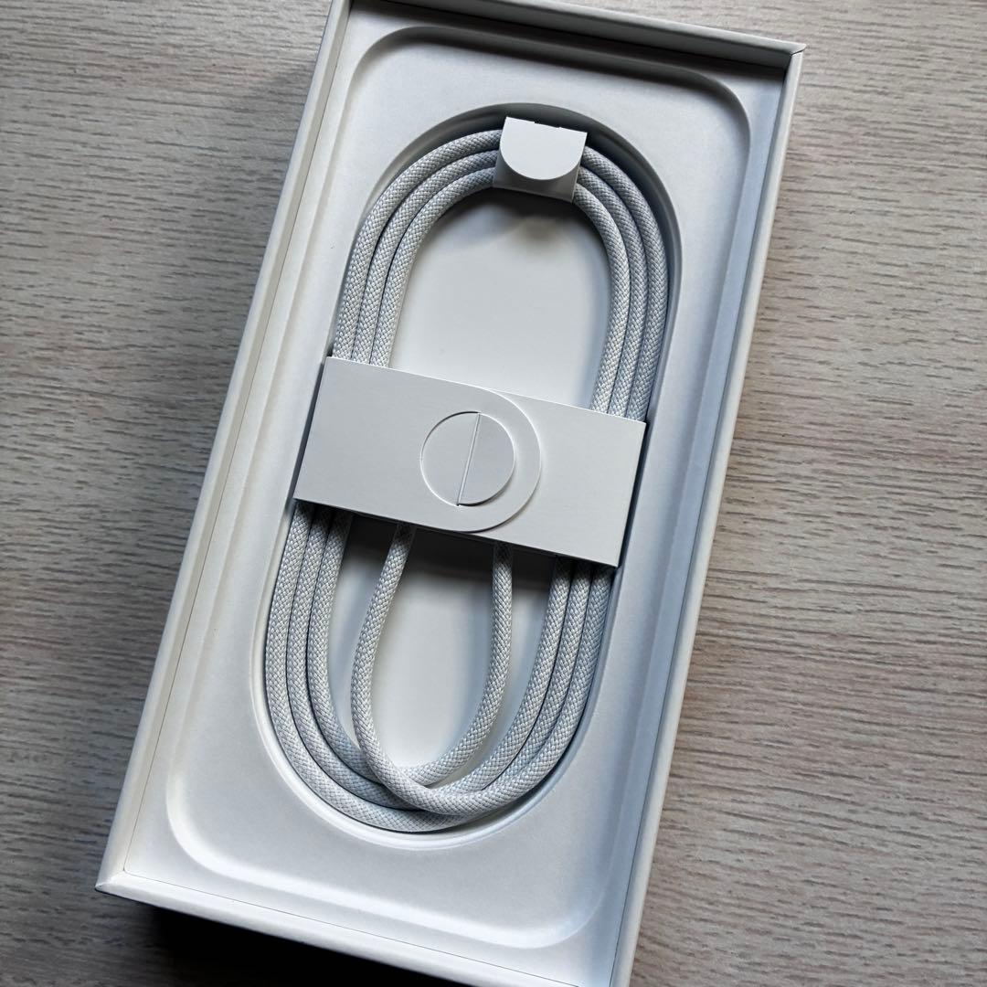 新品同様 iPhone 17 256GB バッテリー100%