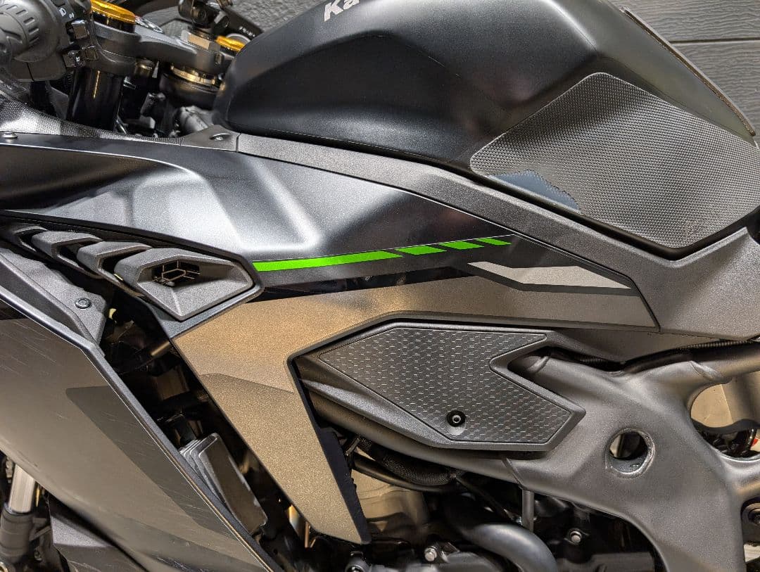 2024 ZX-4R SE カワサキ ブラック 純正 カウル セット