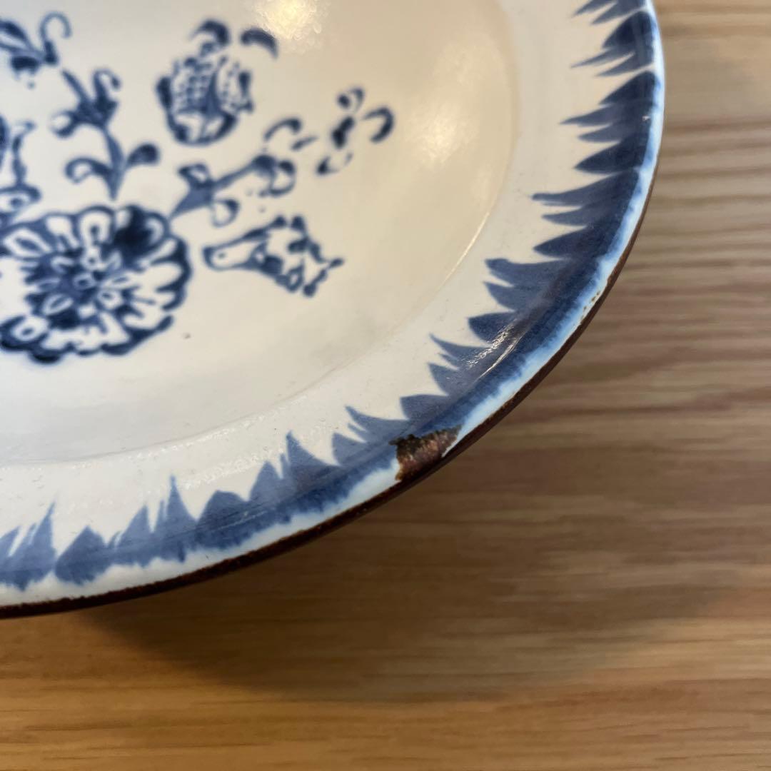 伊藤聡信　青い花柄の陶器ボウル