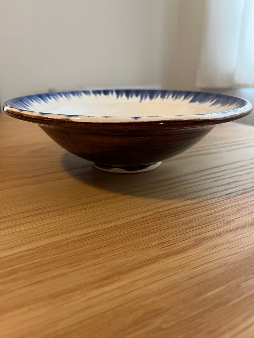 伊藤聡信　青い花柄の陶器ボウル