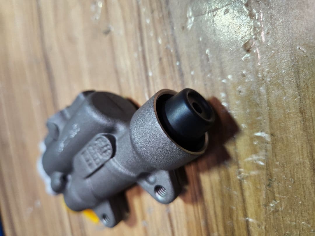 BRAKTEC リアブレーキマスターシリンダー　トライアル BETA EVO