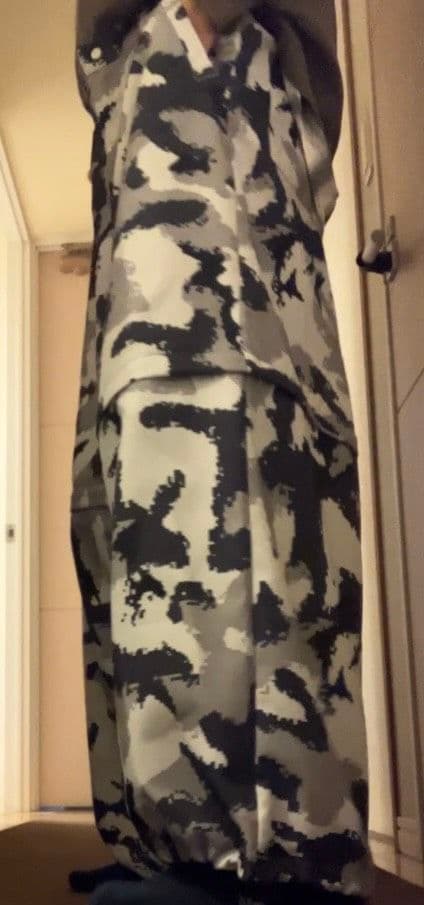 る*は様 a2o　デジカルカモバギージップパンツ