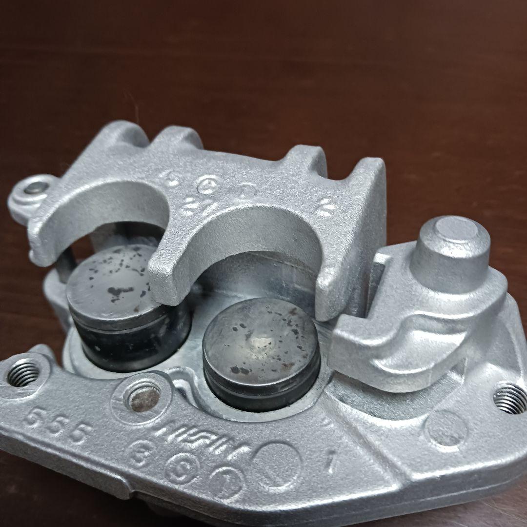 klx250.dトラッカー250ブレーキキャリパー