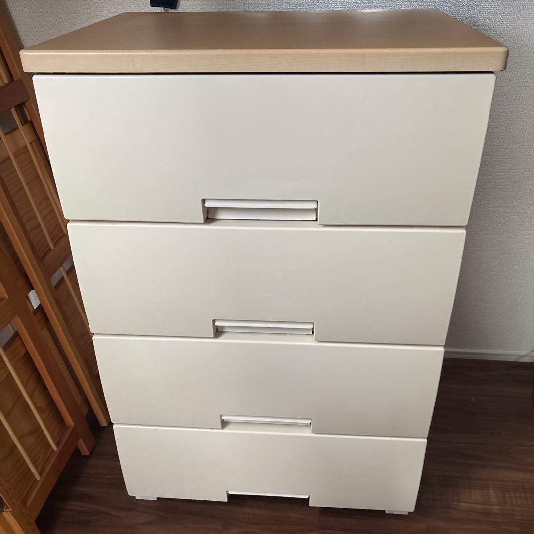 【新生活に✨】ホワイトプラスチック製4段チェスト