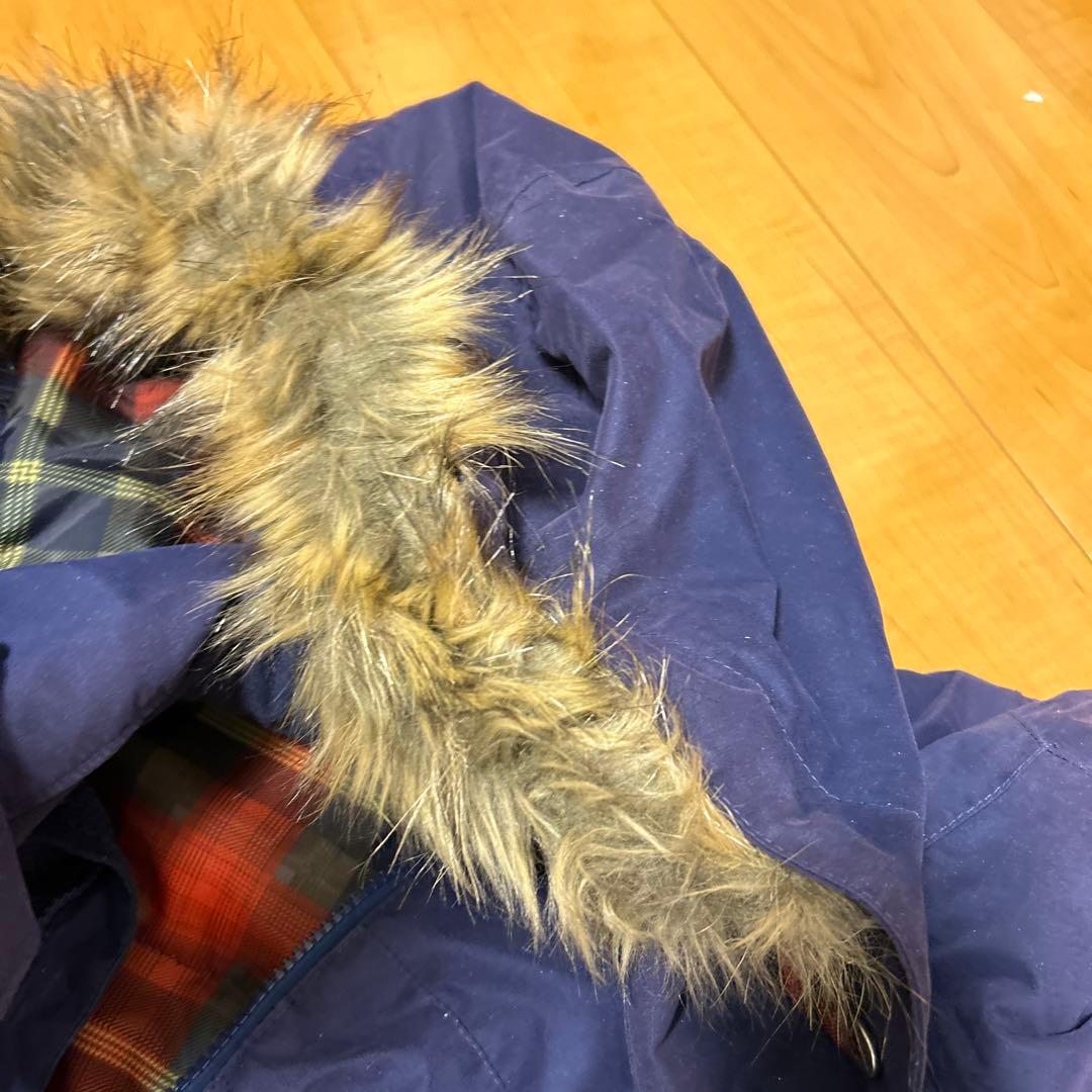 値下げ　バートン　キッズM ファー付きスノーボードウェア 上下セット　140cm