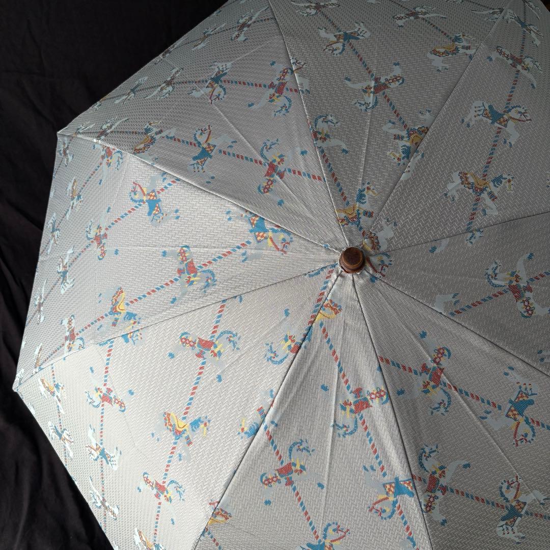 イイダ傘店　木馬