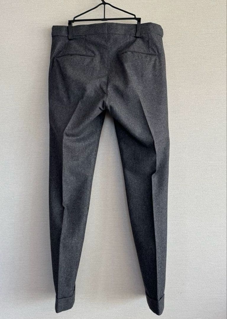 ［美品］TAGLIATORE(タリアトーレ) グレーウールスラックス