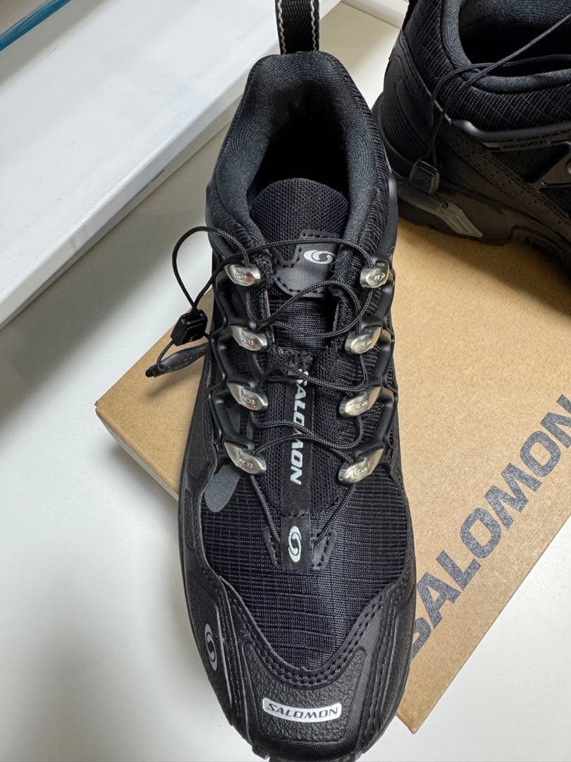 美品✨SALOMON ブラックスニーカー 24.5cm