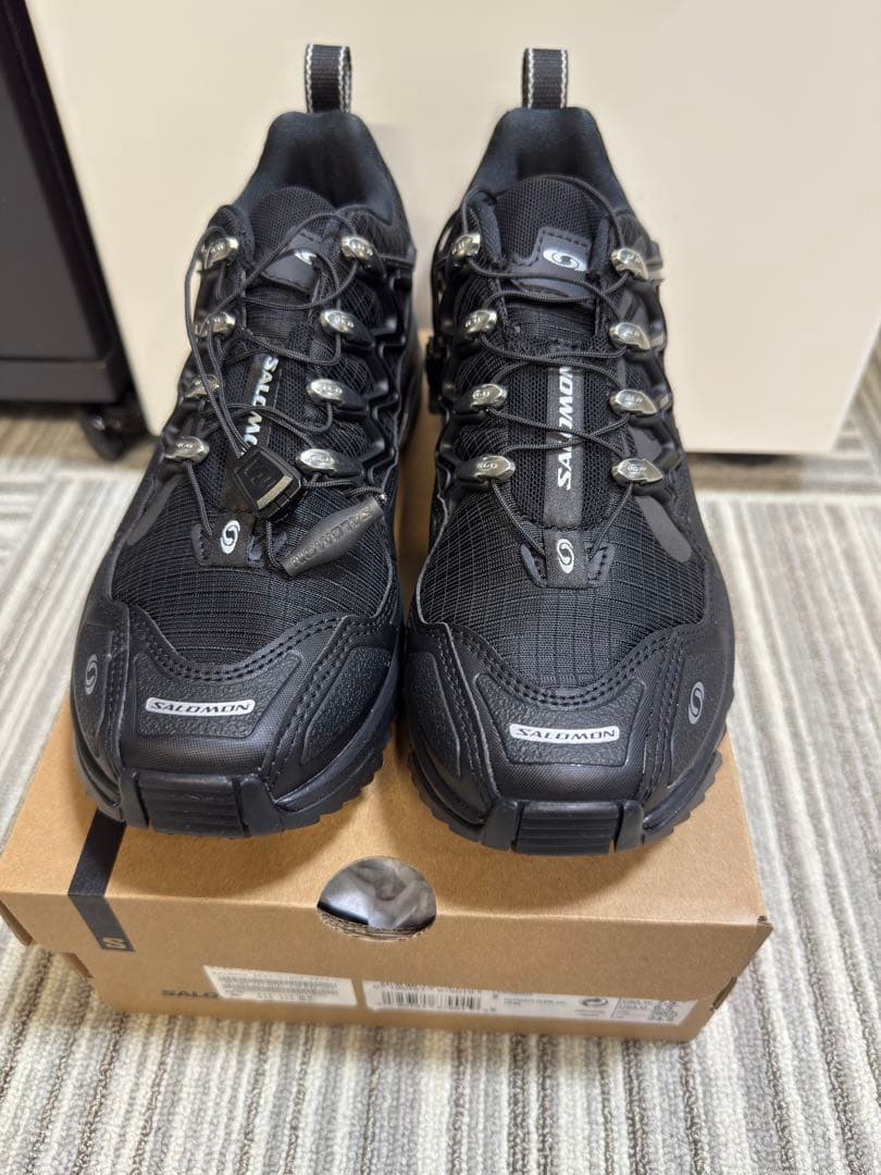 美品✨SALOMON ブラックスニーカー 24.5cm