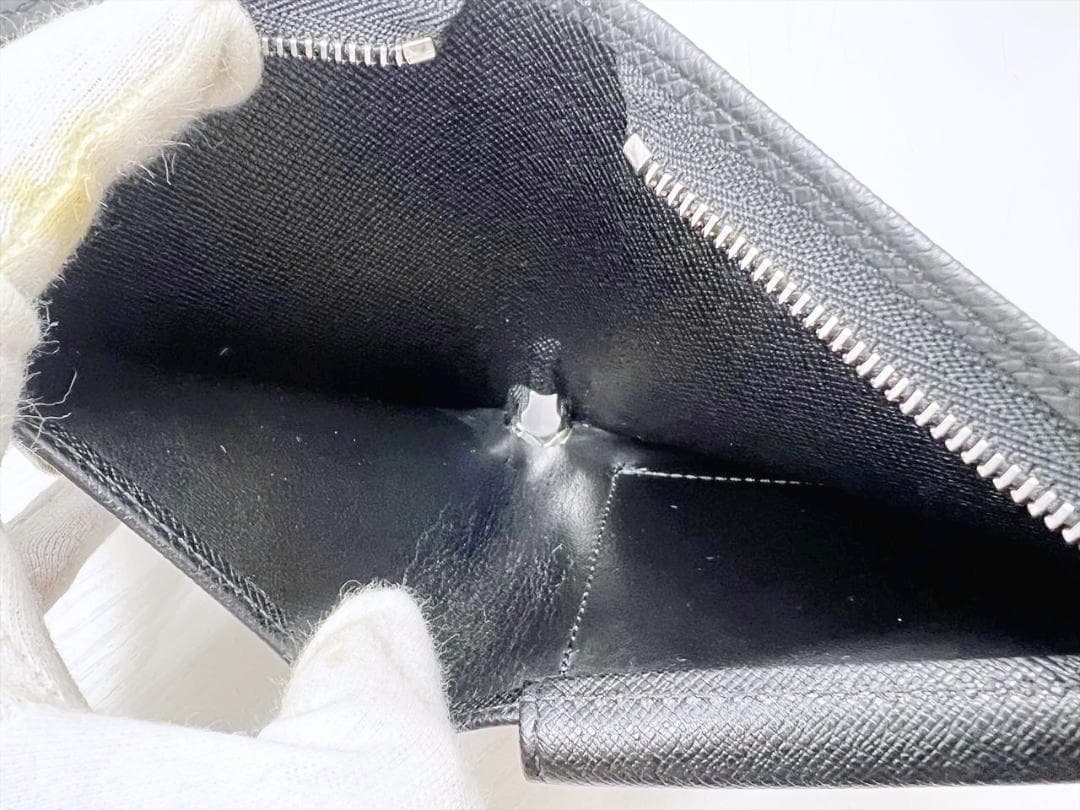 ほぼ未使用　ルイヴィトン　タイガ　ポルトモネビエジップ　財布　M30672