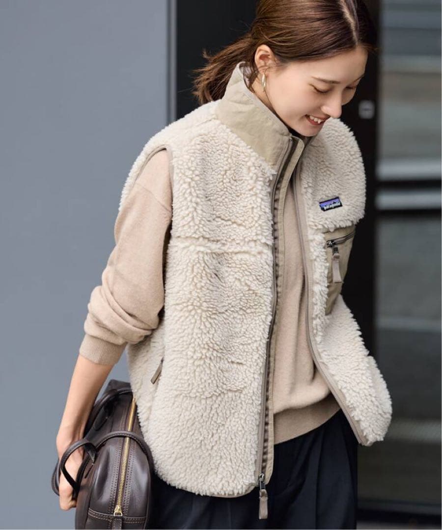 Patagonia フレームワーク　ベスト　新品