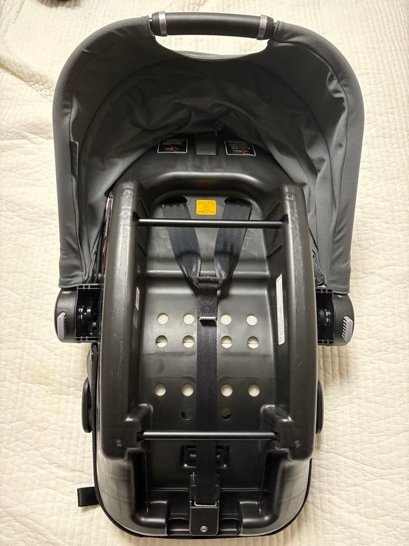 アップリカ　 エアキャリーAB　新生児　ベビーシート　トラベルシステム　R129