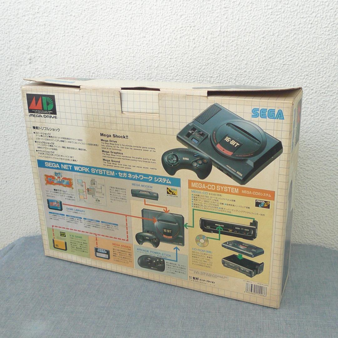 N878 ☆ セガ メガドライブ　本体 箱付き　HAA-2510  SEGA