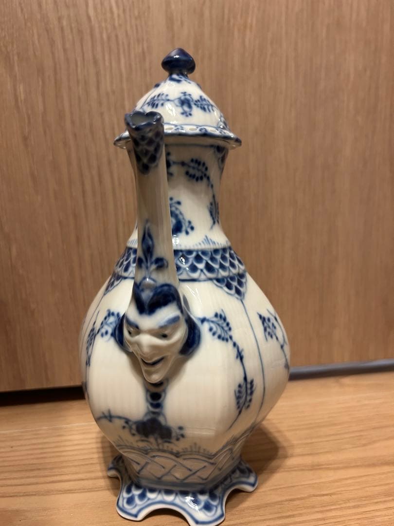 ロイヤルコペンハーゲン ブルーフルーテッド チョコレートポット 蓋付き