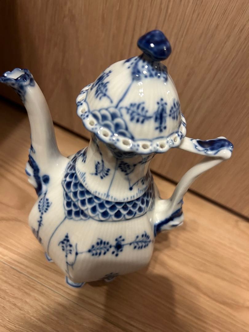 ロイヤルコペンハーゲン ブルーフルーテッド チョコレートポット 蓋付き