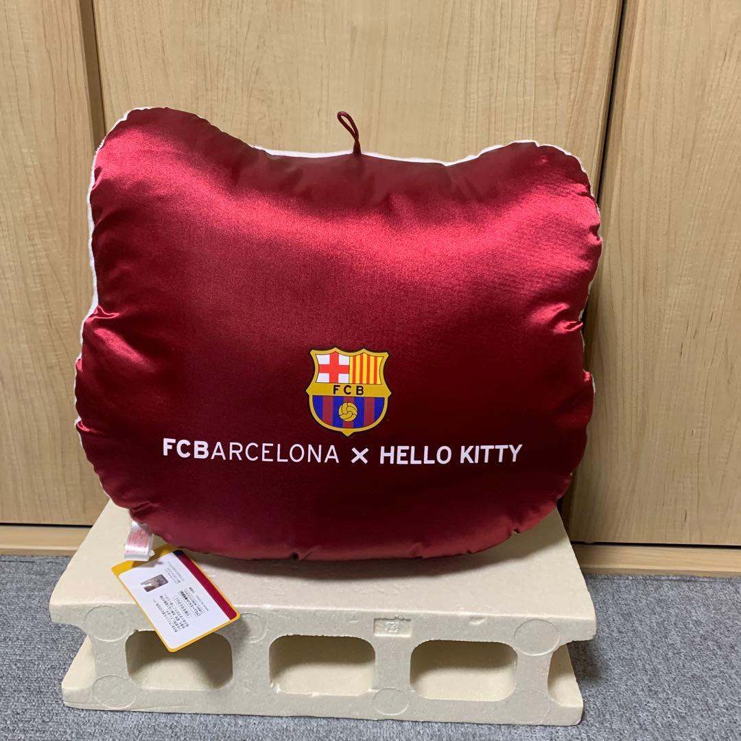 【激レア】FCバルセロナ × ハローキティ キティちゃん フェイス型クッション