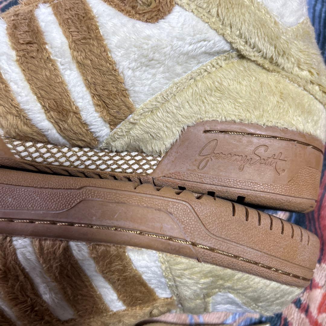 Jeremyscott&adidasハイカットスニーカー ベージュ