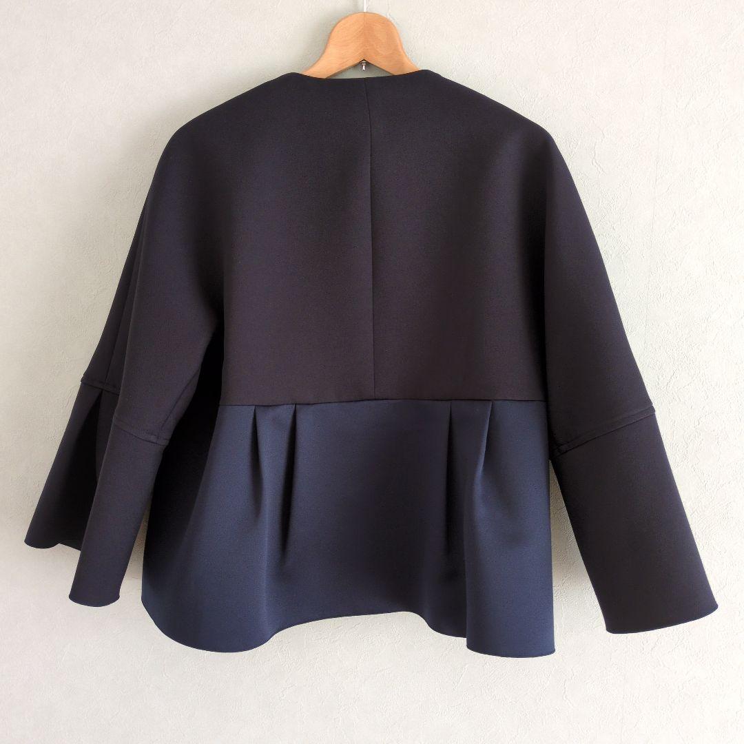 ノーカラージャケット ネイビー フレア袖 ♡クリーニング済です。